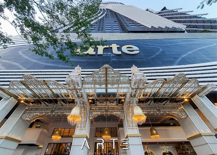 Arte Mont Kiara Luxury Suite With Heated Jacuzzi Pods - Free Parking - Next To Mitec- By The Stay Hub