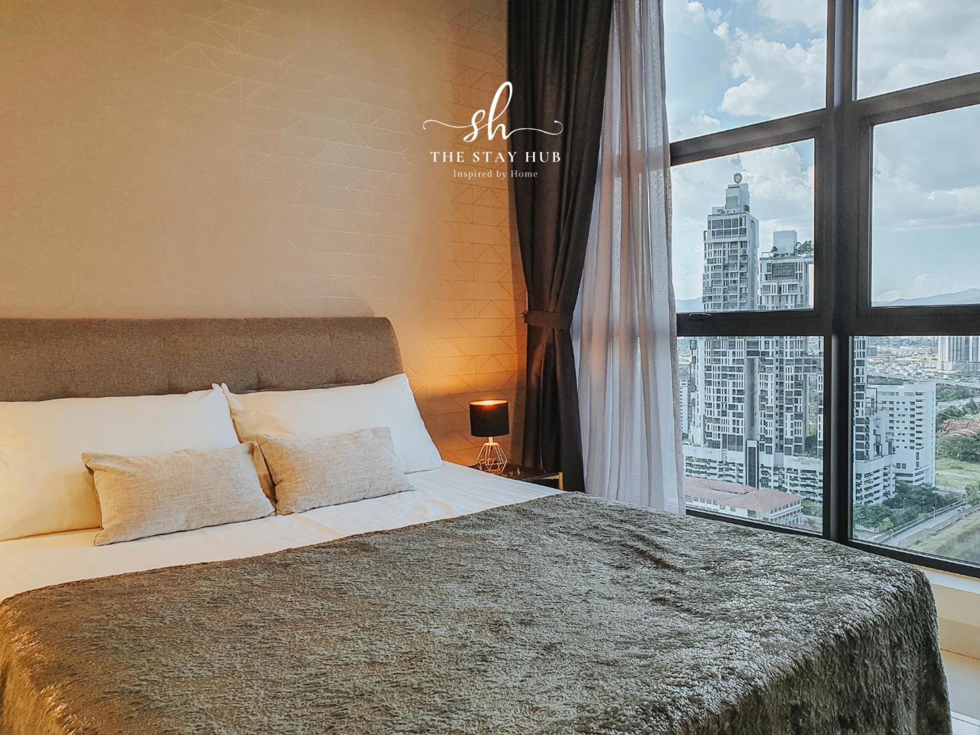 Apartemen Arte Mont Kiara Luxury With Heated Jacuzzi Pods - Free Parking - Next To Mitec- By The Hub